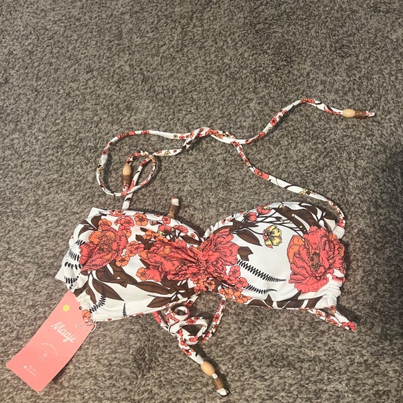 Maaji BNWT reversible bikini top - size small/medium - Picture 2 of 2